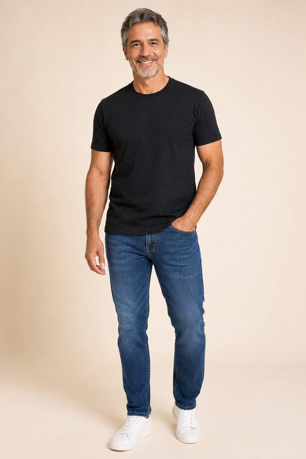 Modelo com rosto visível usando Clássica Canelada